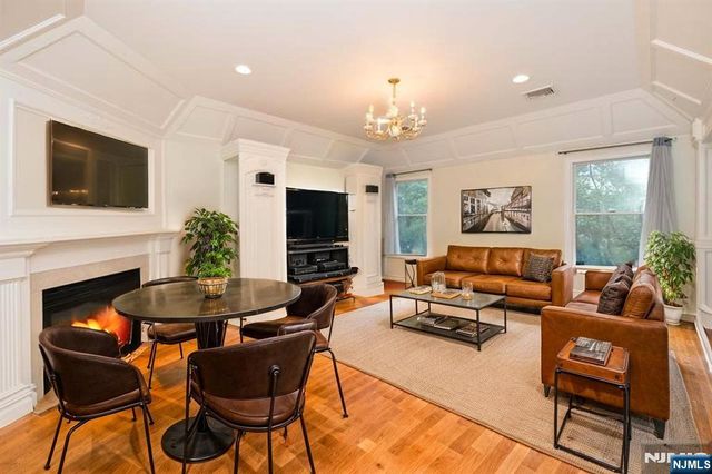 2186 Jones Road, Fort Lee, NJ 07024