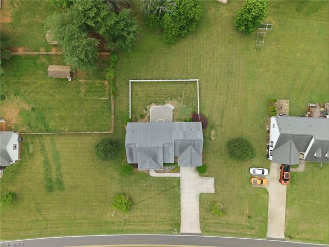 210 Jane Sowers Road, Statesville, NC 28625