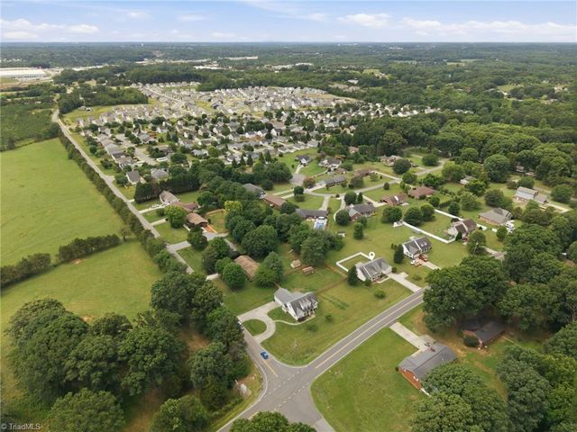 210 Jane Sowers Road, Statesville, NC 28625