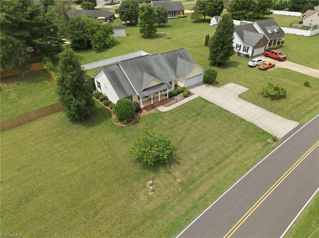 210 Jane Sowers Road, Statesville, NC 28625