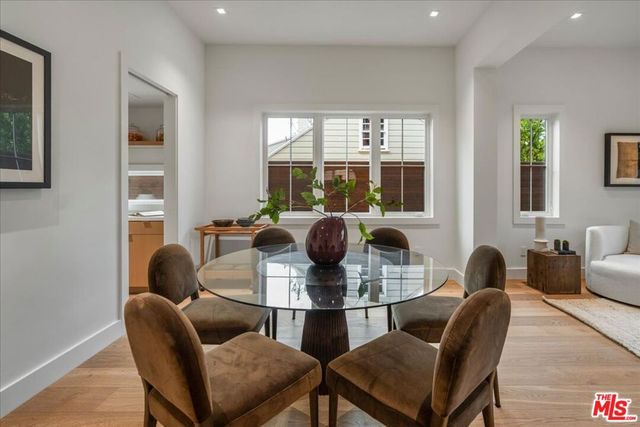 541 S Westgate Avenue, Los Angeles, CA 90049