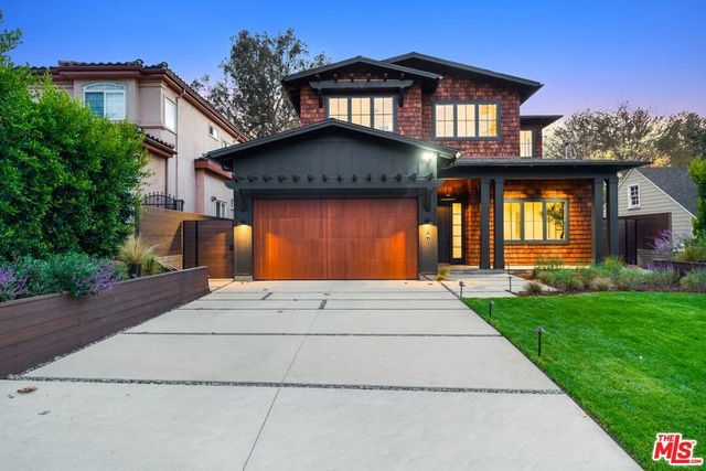 541 S Westgate Avenue, Los Angeles, CA 90049