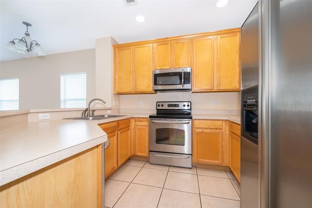 9400 FLOWERING COTTONWOOD ROAD, Orlando, FL 32832