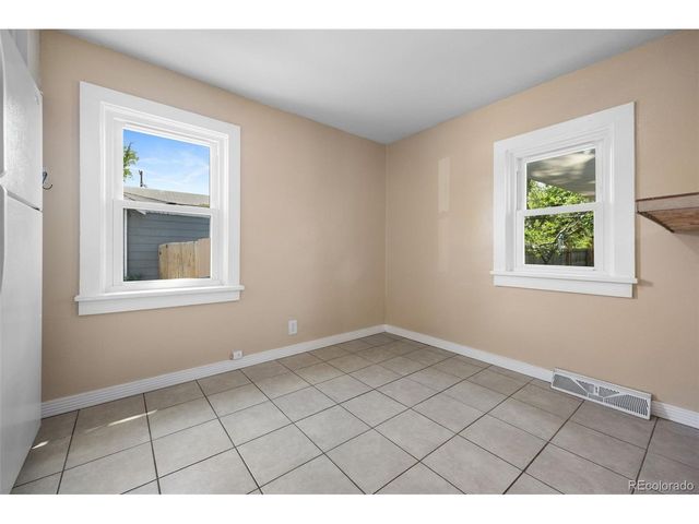 1625 Dayton St, Aurora, CO 80010