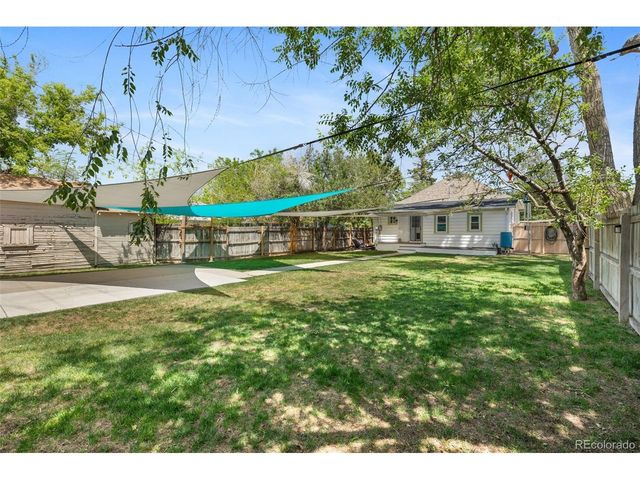 1625 Dayton St, Aurora, CO 80010