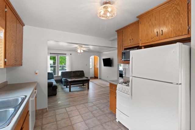 1014 WILSON AVENUE, Green Bay, WI 54303