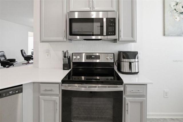 954 LAUREL VIEW WAY, Groveland, FL 34736