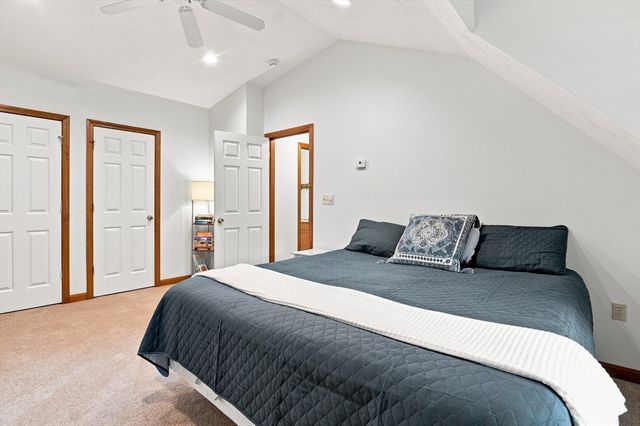 4 Mccann Place, Paxton, MA 01612