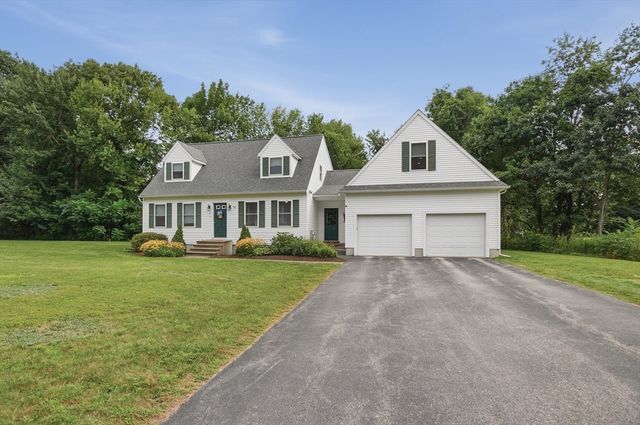 4 Mccann Place, Paxton, MA 01612