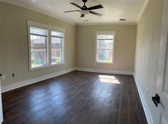 1148 Panama Street, Houston, TX 77009