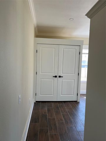 1148 Panama Street, Houston, TX 77009
