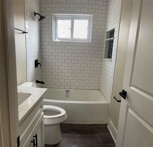 1148 Panama Street, Houston, TX 77009