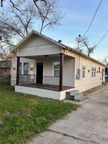 1148 Panama Street, Houston, TX 77009