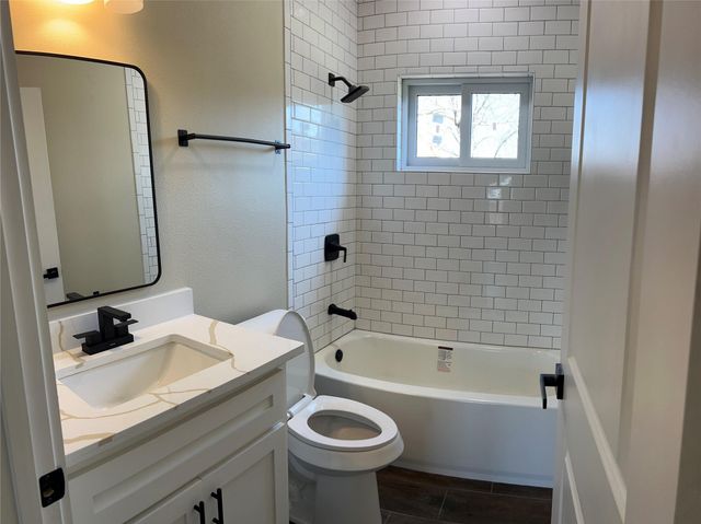 1148 Panama Street, Houston, TX 77009