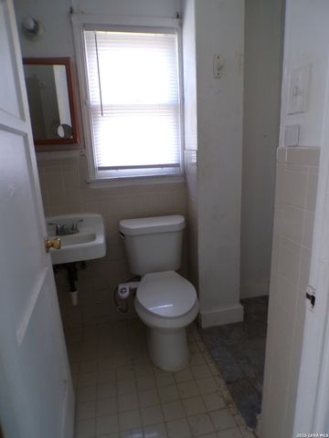 318 McDougal, San Antonio, TX 78223