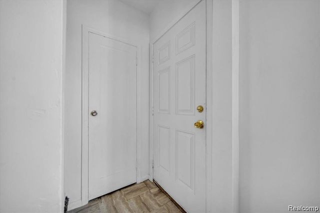 16608 Mansfield Street, Detroit, MI 48235