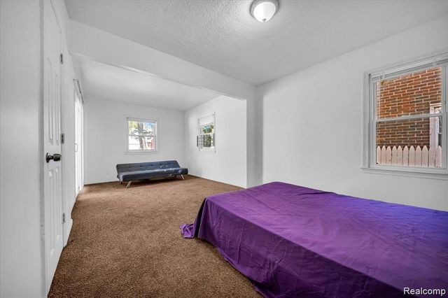 16608 Mansfield Street, Detroit, MI 48235