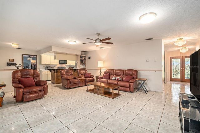 7907 PAT BOULEVARD, Tampa, FL 33615