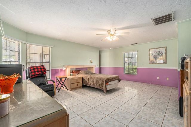 7907 PAT BOULEVARD, Tampa, FL 33615