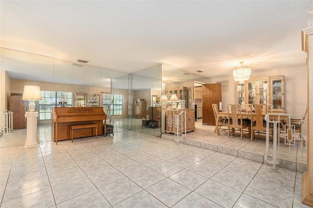 7907 PAT BOULEVARD, Tampa, FL 33615