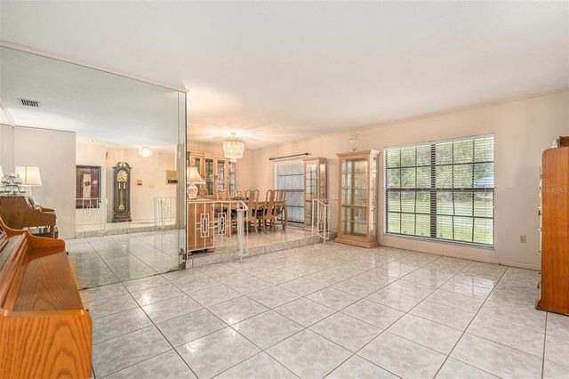 7907 PAT BOULEVARD, Tampa, FL 33615