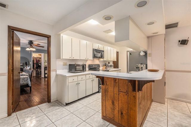 7907 PAT BOULEVARD, Tampa, FL 33615