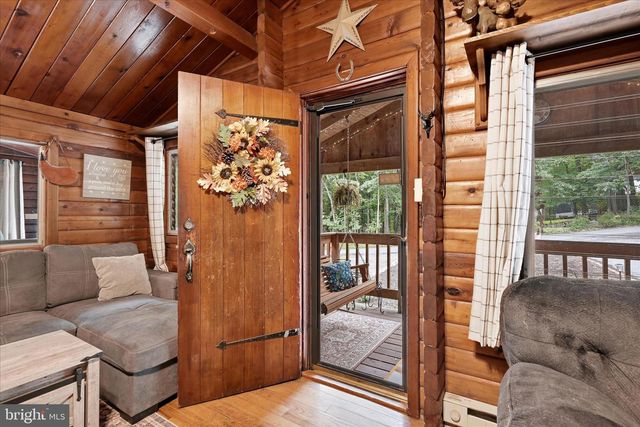 200 REVENOOR RD, Harpers Ferry, WV 25425