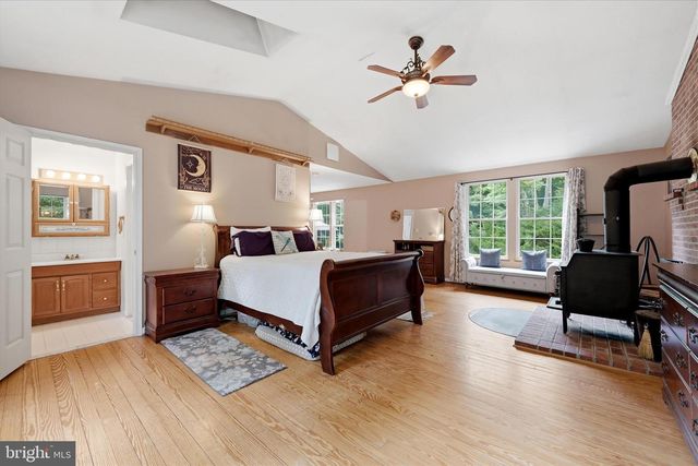 200 REVENOOR RD, Harpers Ferry, WV 25425