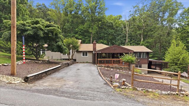 200 REVENOOR RD, Harpers Ferry, WV 25425