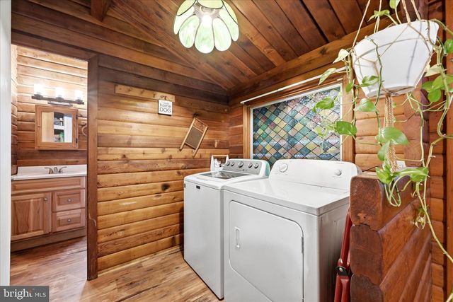 200 REVENOOR RD, Harpers Ferry, WV 25425