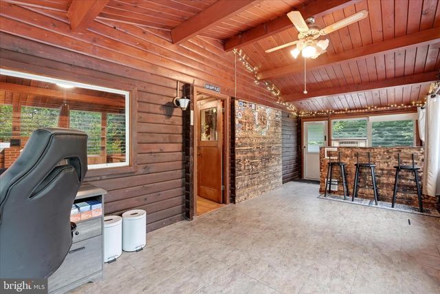 200 REVENOOR RD, Harpers Ferry, WV 25425