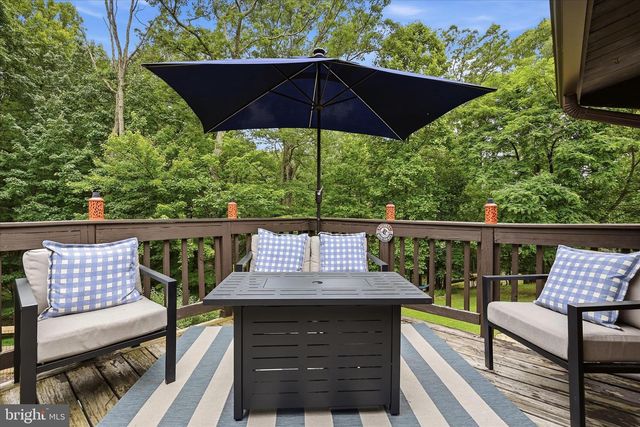 200 REVENOOR RD, Harpers Ferry, WV 25425