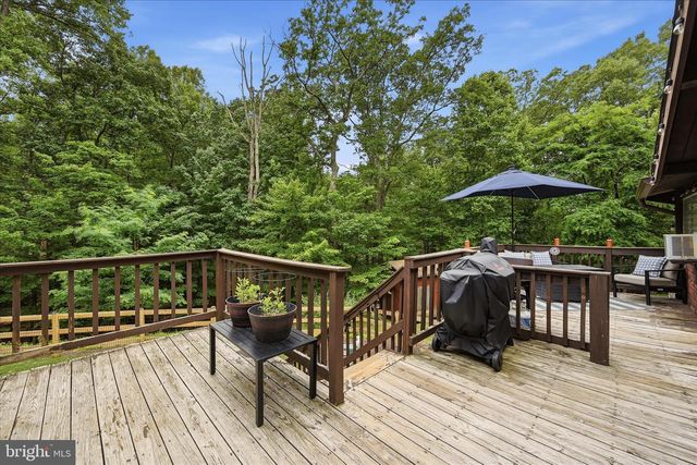 200 REVENOOR RD, Harpers Ferry, WV 25425