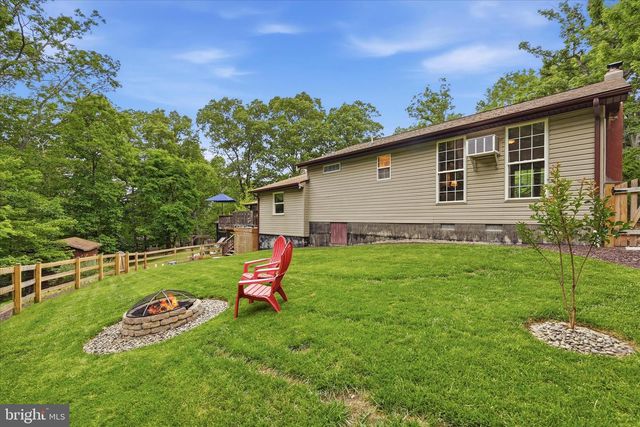 200 REVENOOR RD, Harpers Ferry, WV 25425