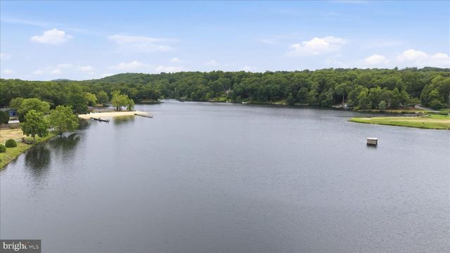 200 REVENOOR RD, Harpers Ferry, WV 25425