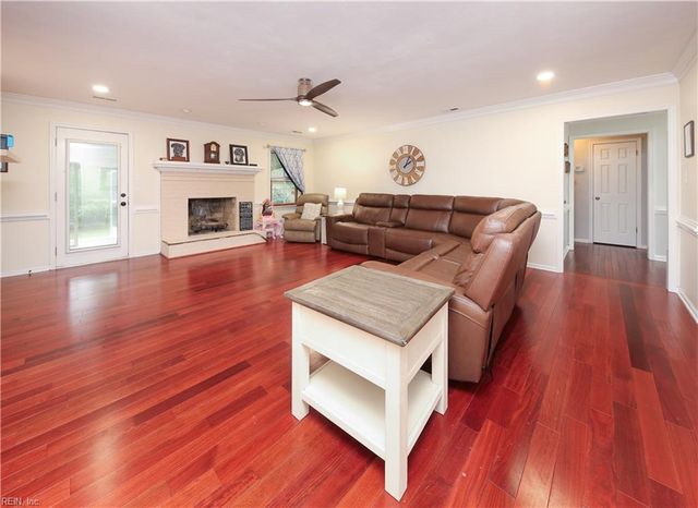 229 Kensington WAY, Chesapeake, VA 23322