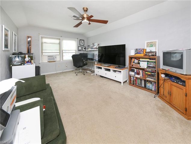 229 Kensington WAY, Chesapeake, VA 23322