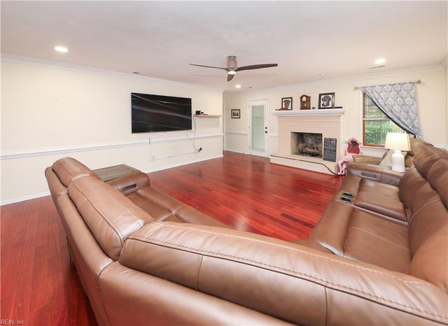 229 Kensington WAY, Chesapeake, VA 23322