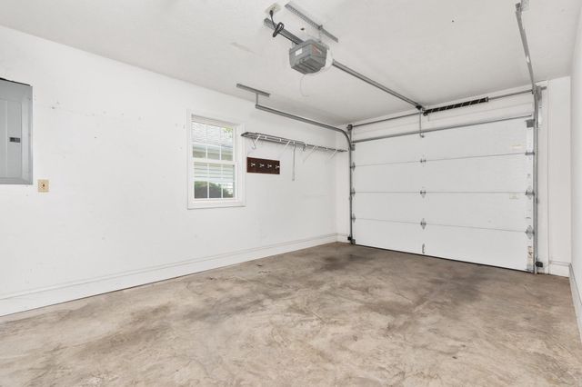 1853 ROSSER LN, Winchester, VA 22601