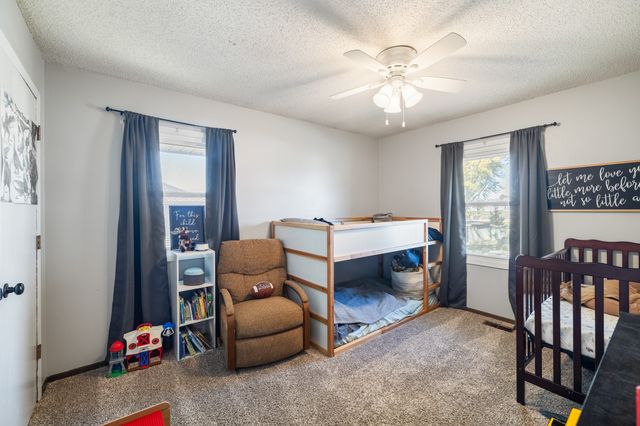 620 Parkview Lane, Carlisle, IA 50047