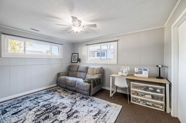 620 Parkview Lane, Carlisle, IA 50047