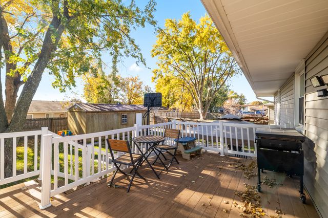 620 Parkview Lane, Carlisle, IA 50047