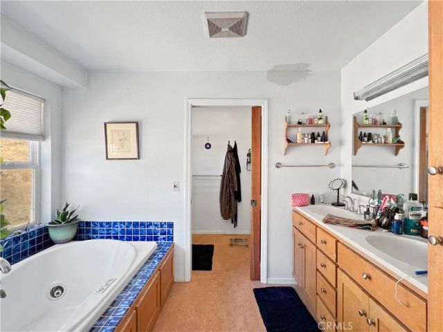 8800 Cave Creek Road, Redwood Valley, CA 95470