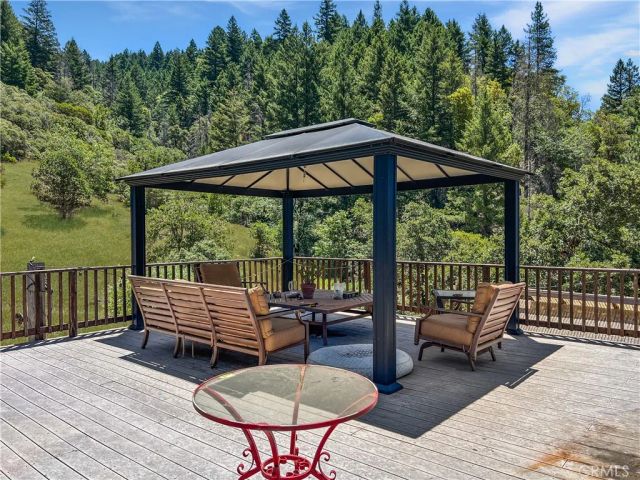 8800 Cave Creek Road, Redwood Valley, CA 95470