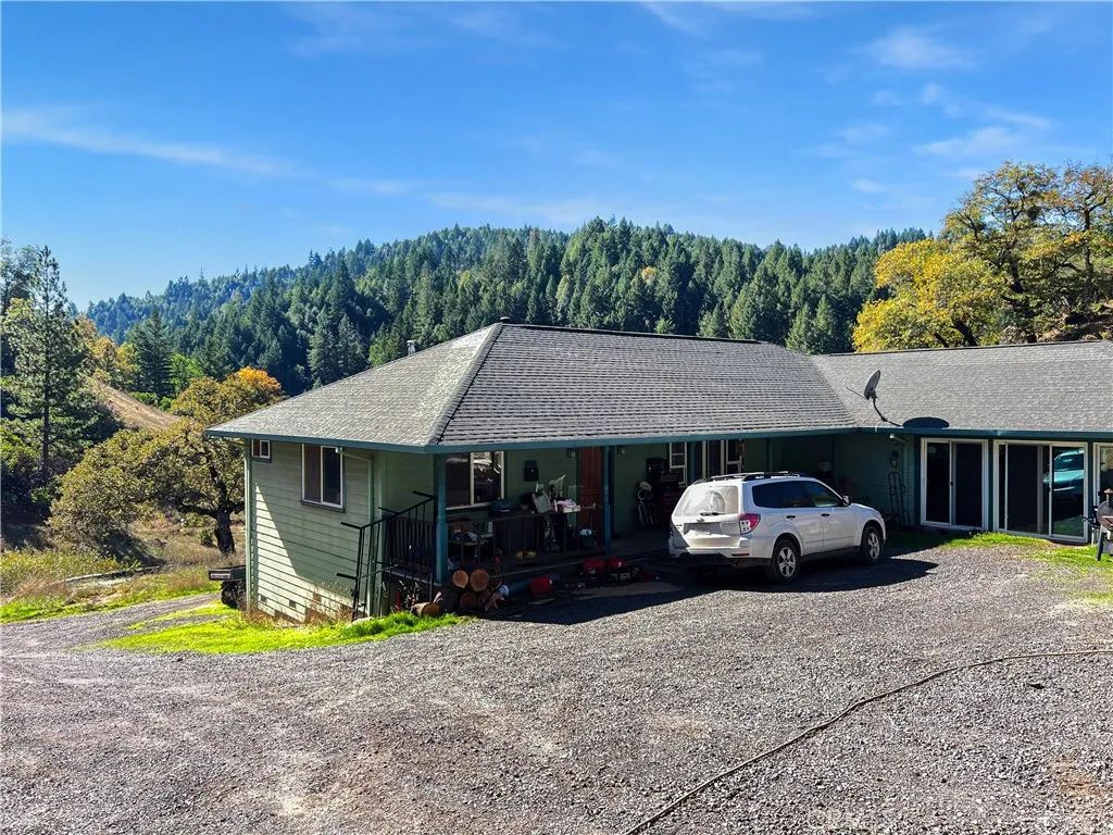 8800 Cave Creek Road, Redwood Valley, CA 95470
