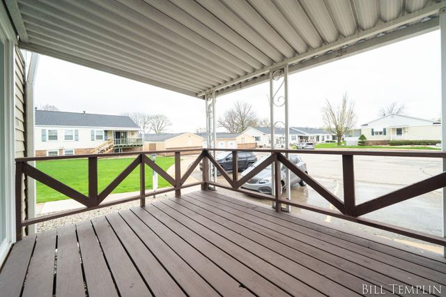 998 Village Lane, Georgetown Twp, MI 49428