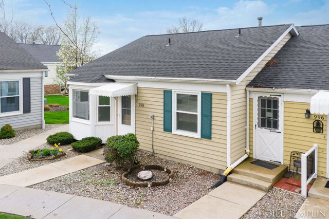 998 Village Lane, Georgetown Twp, MI 49428