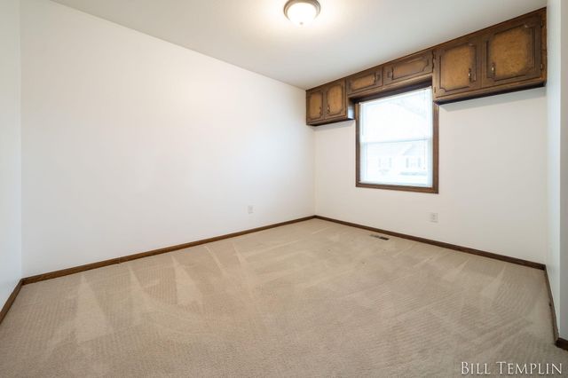 998 Village Lane, Georgetown Twp, MI 49428