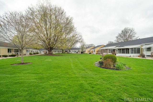 998 Village Lane, Georgetown Twp, MI 49428
