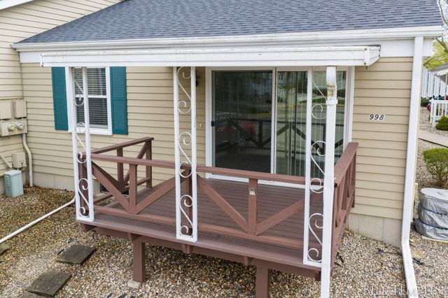 998 Village Lane, Georgetown Twp, MI 49428